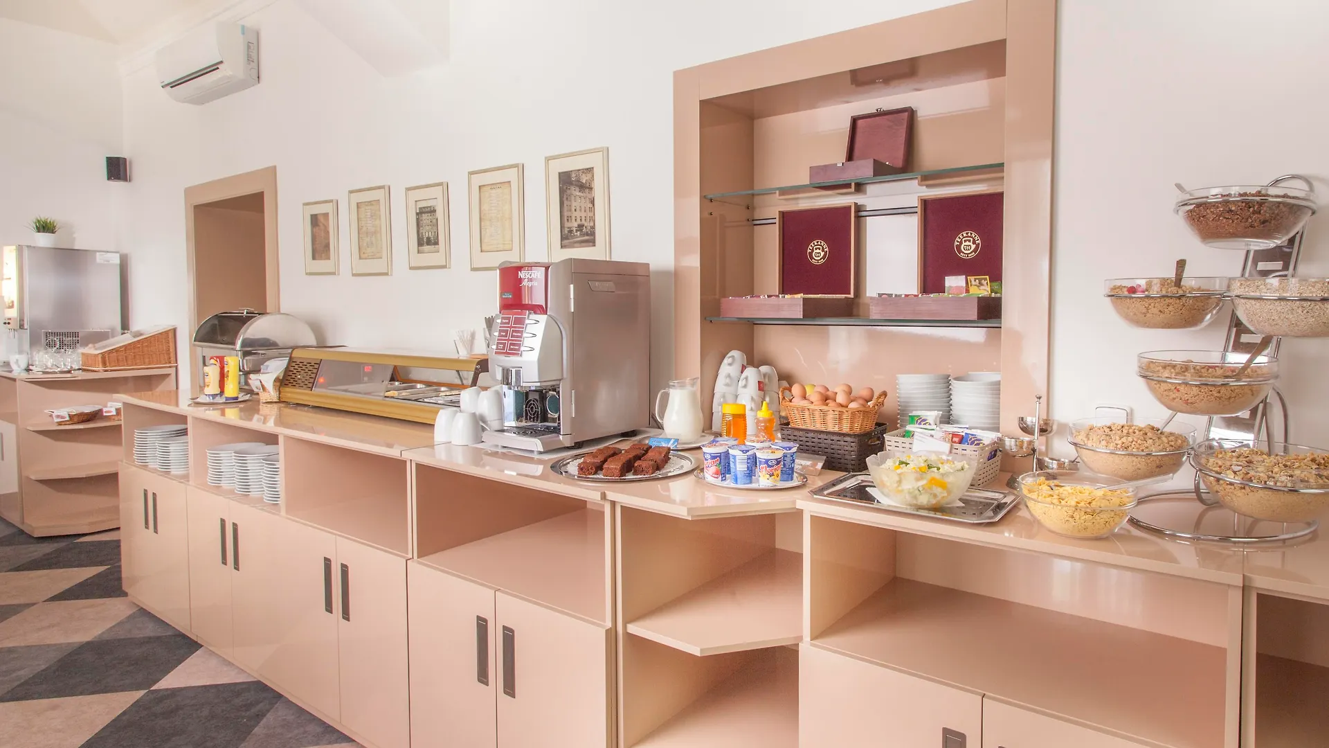 Hotel Lunik Прага 3*,  Чехия