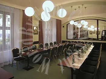 Hotel Lunik Прага