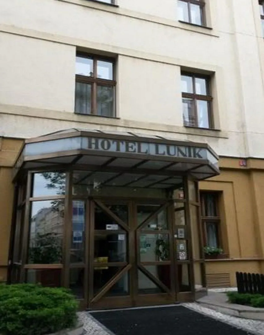Hotel Lunik Прага