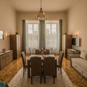 suzy-apartman-eger.egerhotels.net/